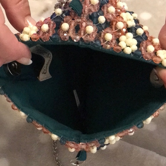 Estee and Lilly - Picture 3 of 3